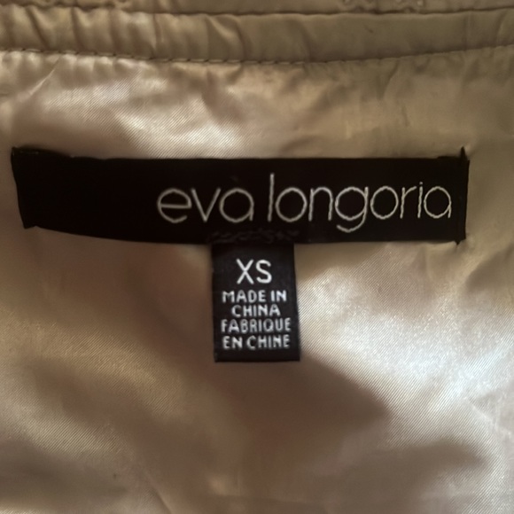 Vest - Picture 3 of 4